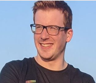 Nathan Henderson headshot